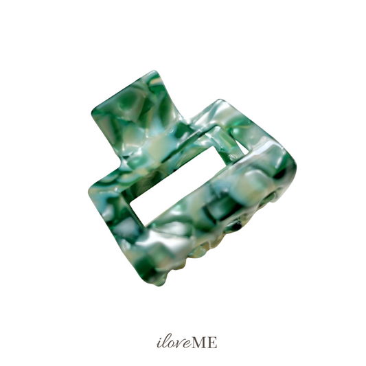 Everyday Mini Acetate Hair Claw – Chic & Functional